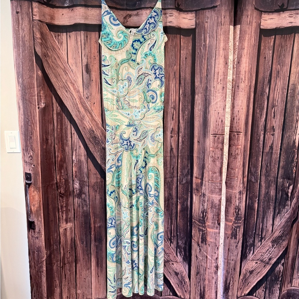 Veronica M Gorgeous Blue Floral Maxi Size XL
